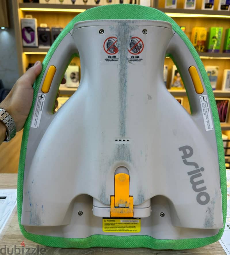 Used Ariwo electric kickboard green 1