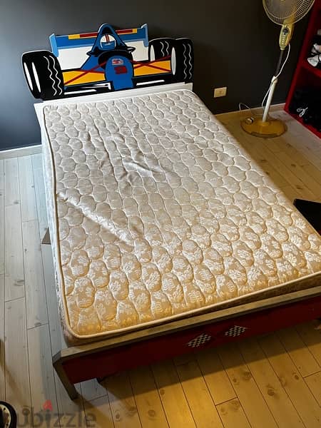 kids bed with formula 1 backboard (mattress not included) 2