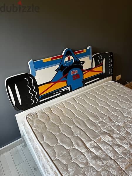 kids bed with formula 1 backboard (mattress not included) 1