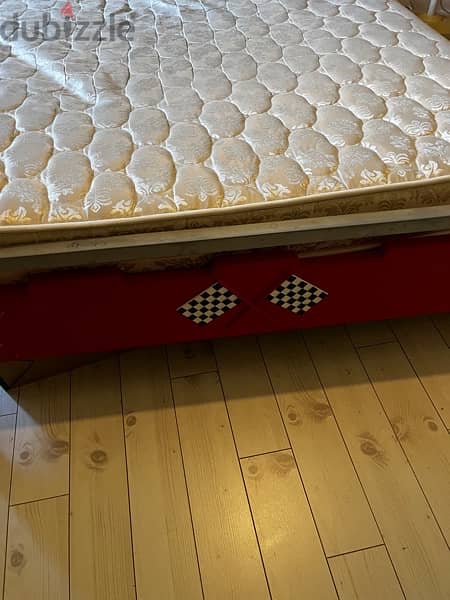 kids bed with formula 1 backboard (mattress not included) 3