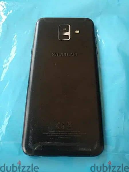 Samsung A6 (scratch on down right) - Final Price 2