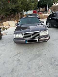 Mercedes-Benz E320 1993