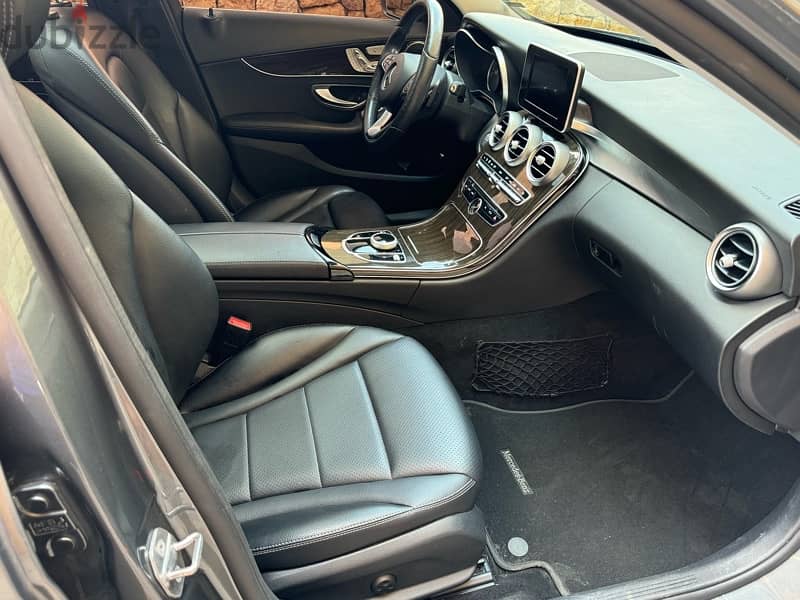 Mercedes C 300 4 Matic 2017 69000 Miles clean car fax full options 7