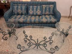 Living room used in excellent condition صالون مستعمل في حالة ممتازة