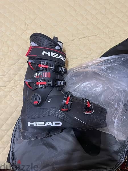 head ski boots and bag 1