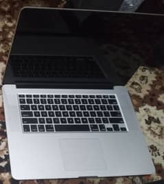 MackBook Pro i7 16gb A1398  للبيع كسر 0