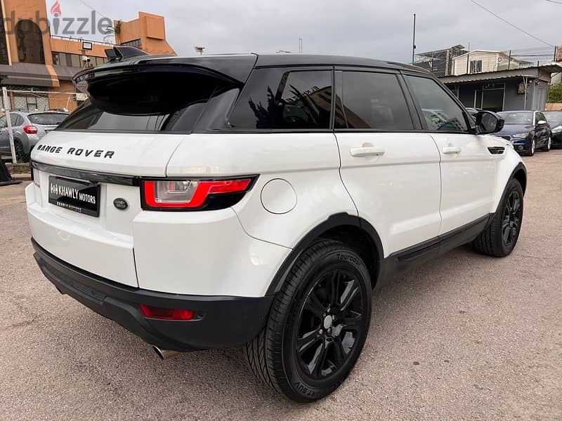 Land Rover Evoque Pure Plus 3