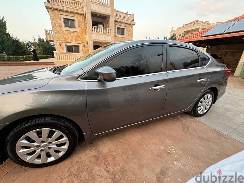 Nissan Sentra 2016 /champany color /76500 miles 3