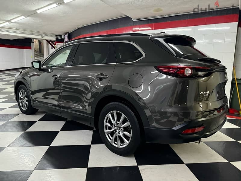 Mazda CX-9 AWD Low mileage 7