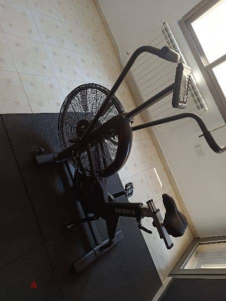 Fan bike like new 03027072 GEO SPORT EQUIPMENT جميع معدات لرياضية 1