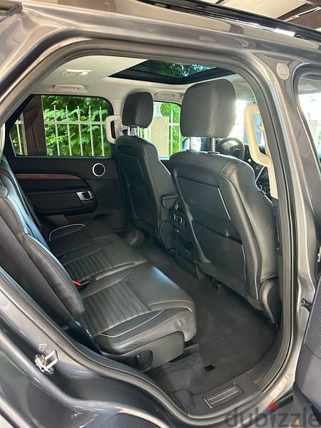 Land Rover Discovery 2017/7 Seats 13