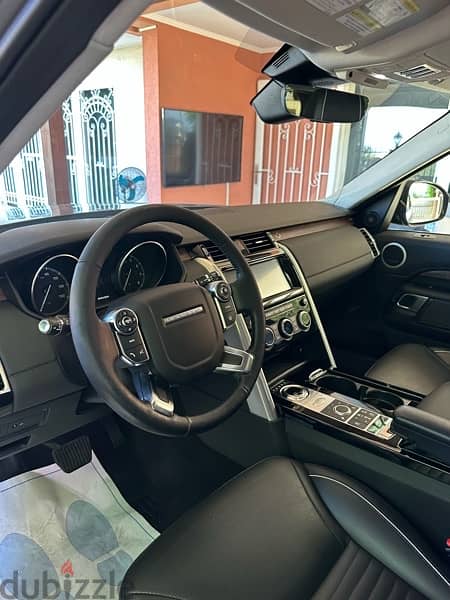 Land Rover Discovery 2017/7 Seats 15