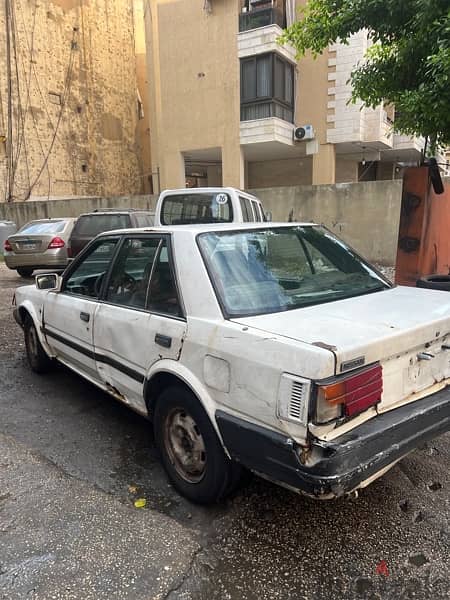 Nissan Bluebird 1988 6