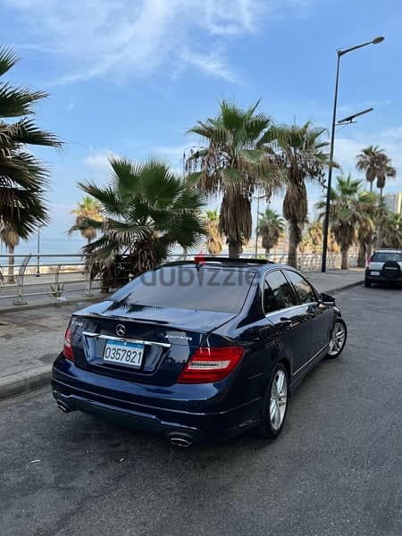 Mercedes-Benz C300 IMMACULATE CAR 5