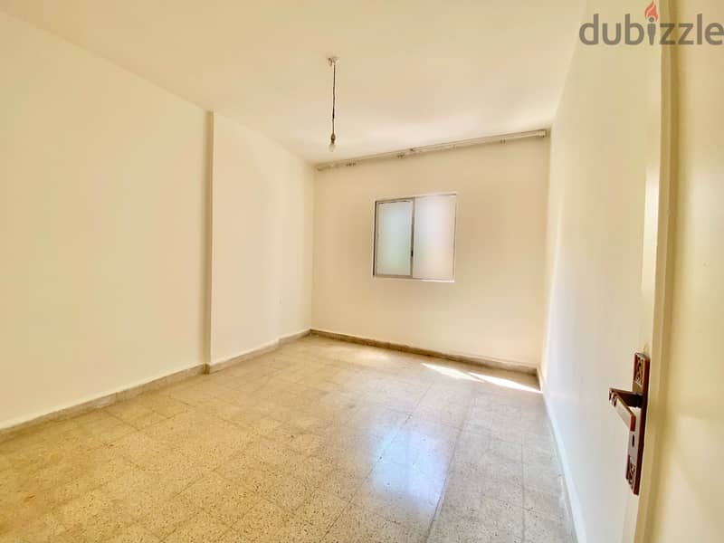 Obari Street-hot deal-Tallet El Khayat,Beirut/تلة الخياط REF#MR112366 2