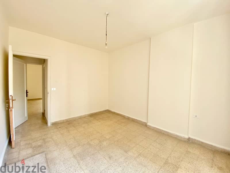 Obari Street-hot deal-Tallet El Khayat,Beirut/تلة الخياط REF#MR112366 4