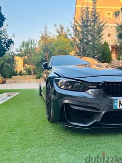 BMW F30 2012 Look M4 / Like New