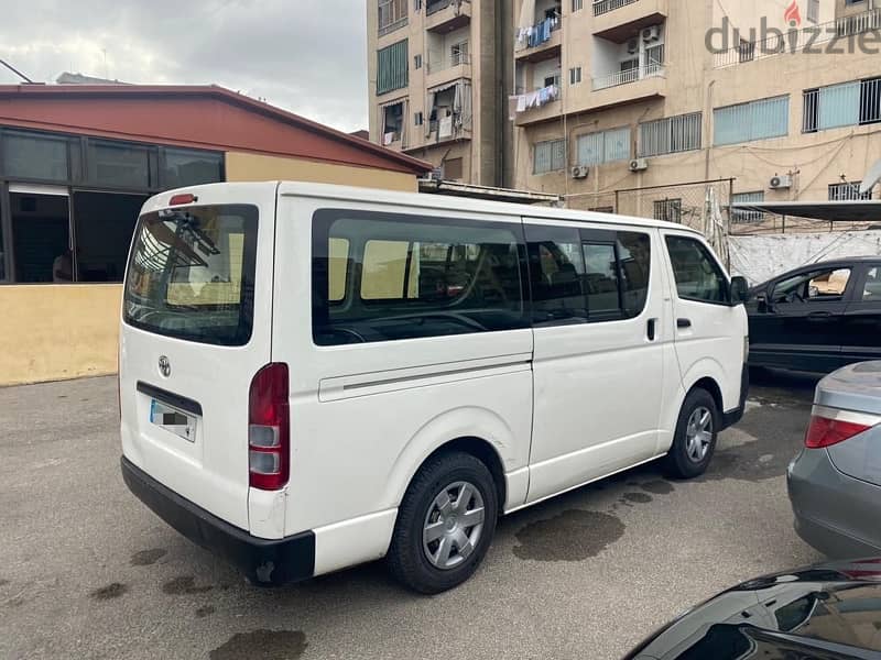 toyota hiace 2009 مصدر الشركةحالة ممتازة ١٢ راكب 2