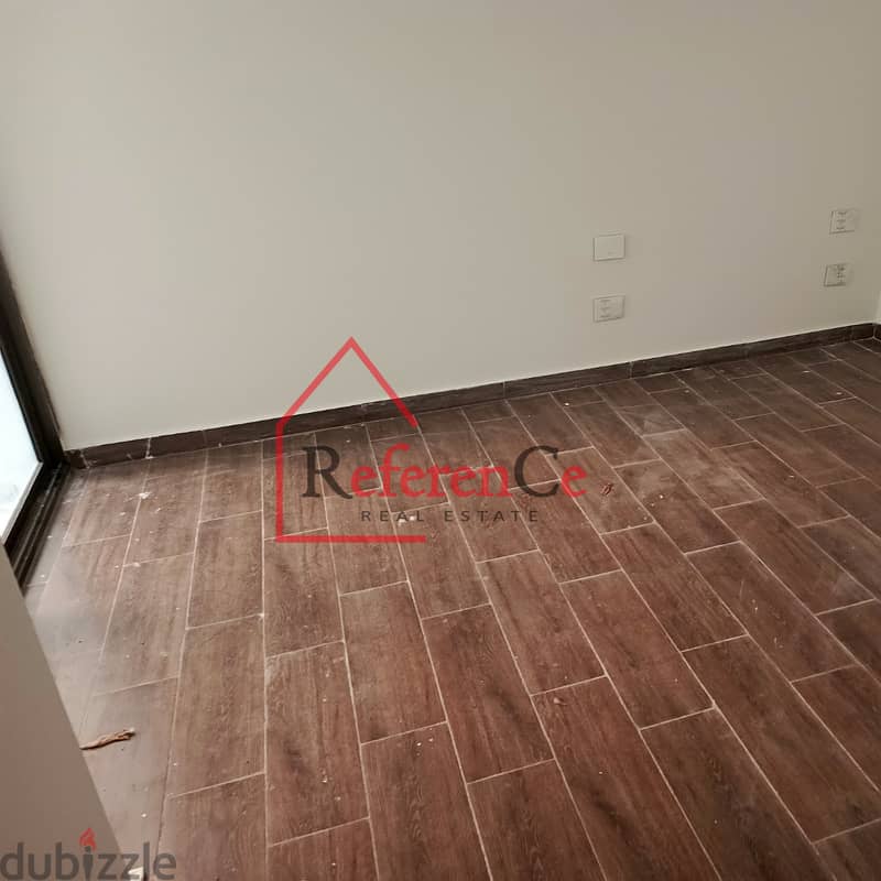 Brand new apartment with terrace in Blat شقة جديدة مع تراس في بلاط 4