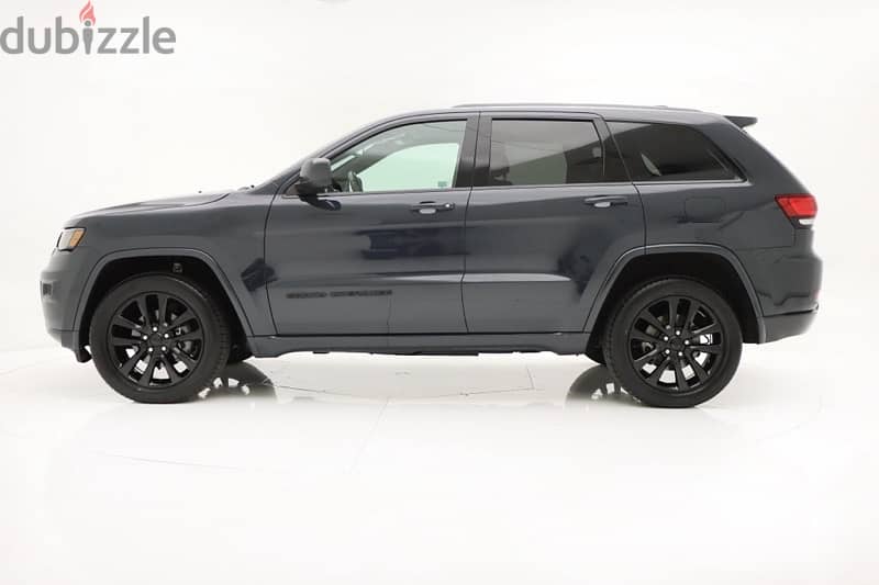 Jeep Grand Cherokee Altitude 2018 3