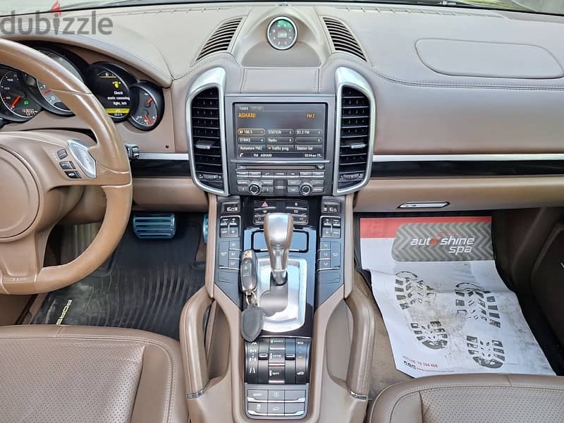 Porsche Cayenne 2013 12