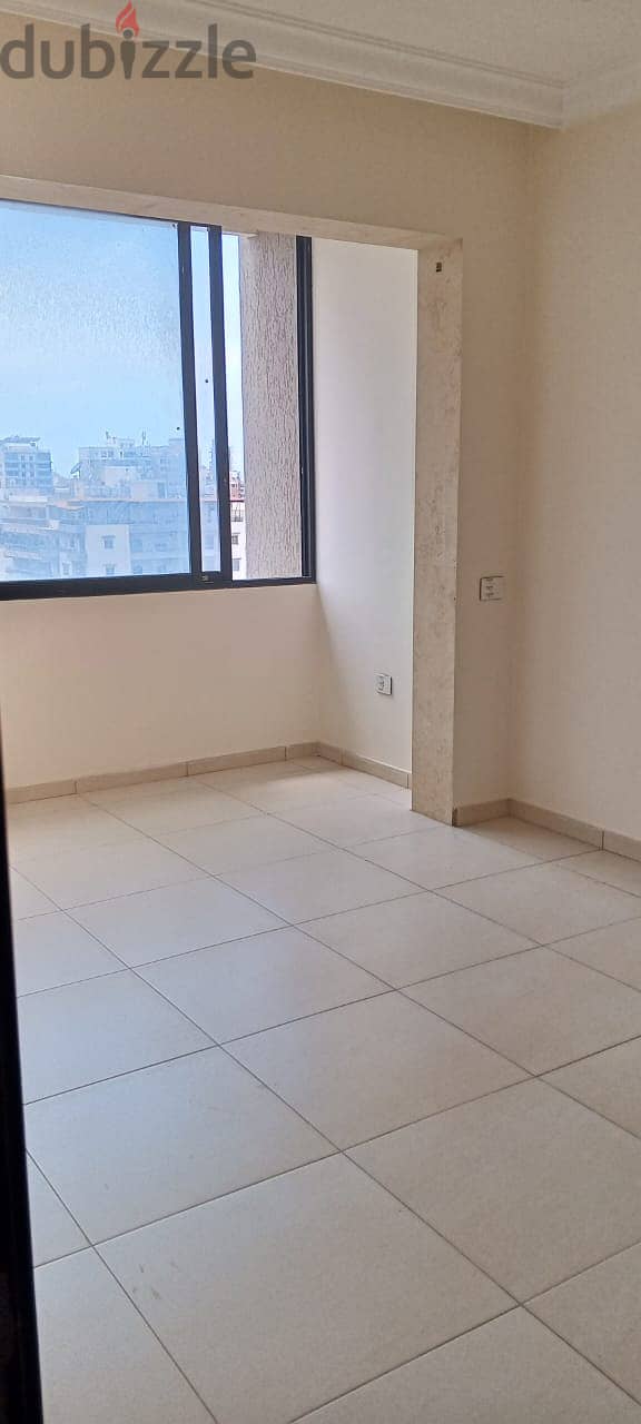 Luxury Apartment For Sale In Badaro / شقة للبيع في بدارو 10