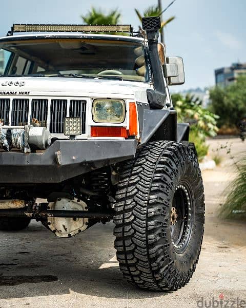 Jeep Cherokee 1990 3