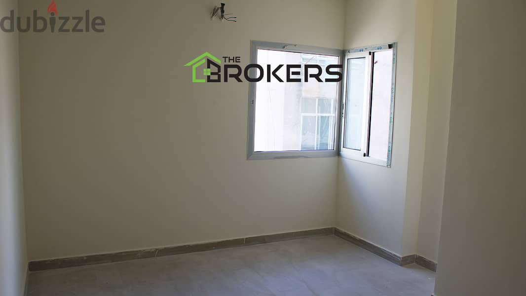 Apartment for Sale in Mar Elias شقة للبيع في مار الياس 1