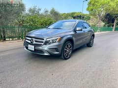 Mercedes-Benz GLA 250 2016 Clean Carfax,Premium Package