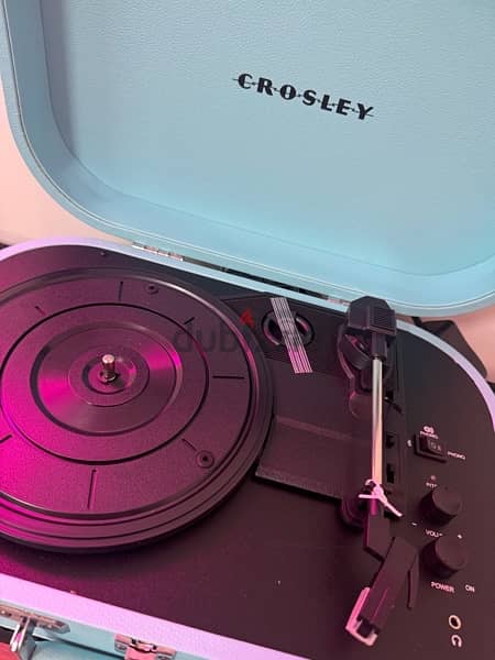 Crosley record player 1