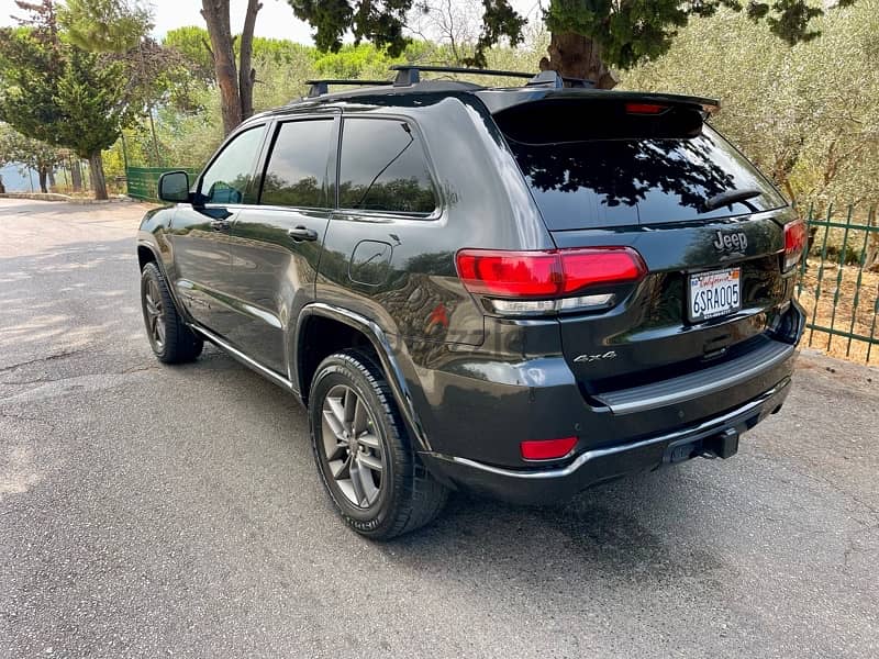 Jeep Grand Cherokee Limited Plus 2016 75th Anniversary Edition 3