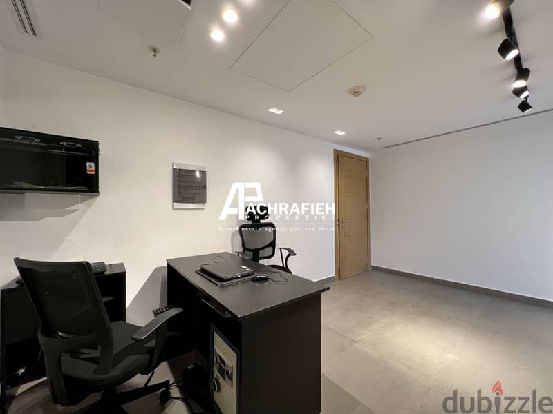 Office For Sale In Achrafieh - مكتب للبيع في الأشرفية 3