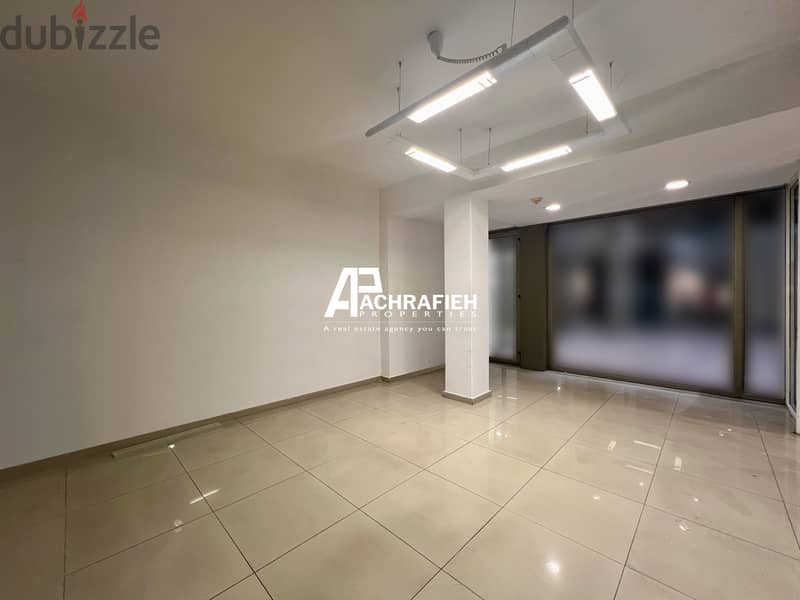 600 Sqm - Office for Rent In Achrafieh - مكتب للإجار في الأشرفية 13