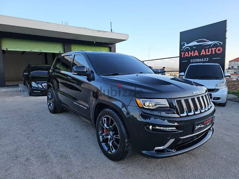 Jeep SRT8 2015 0