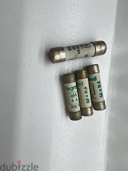 علب فيوزات صناعية Industrial Fuses carrier 3