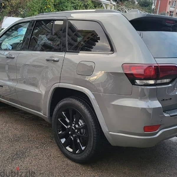 Jeep Grand Cherokee 2019 4