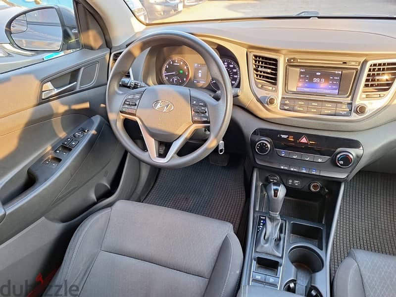 Hyundai Tucson 2.0L 10