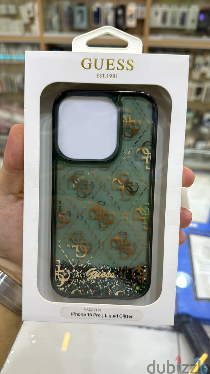 Guess Case 15 pro 6