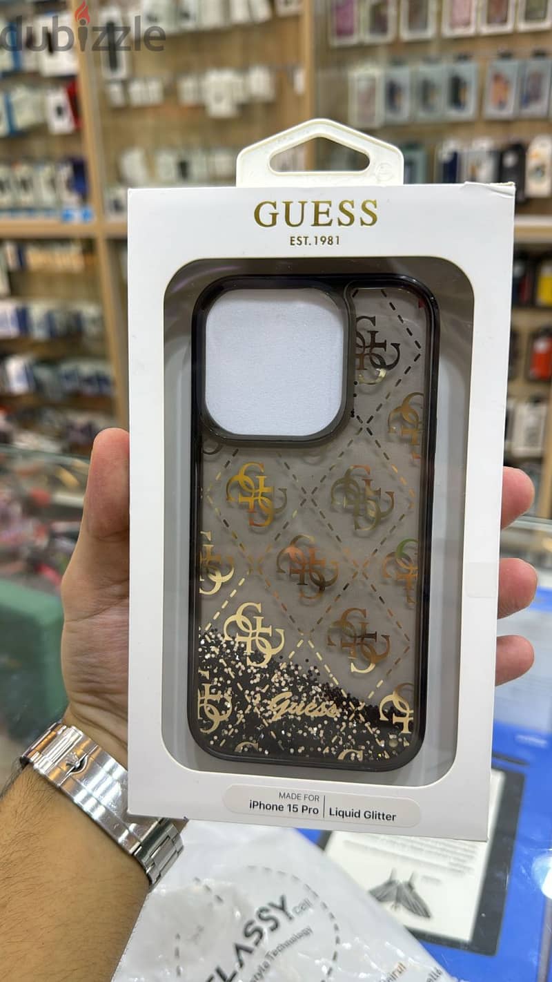 Guess Case 15 pro 7