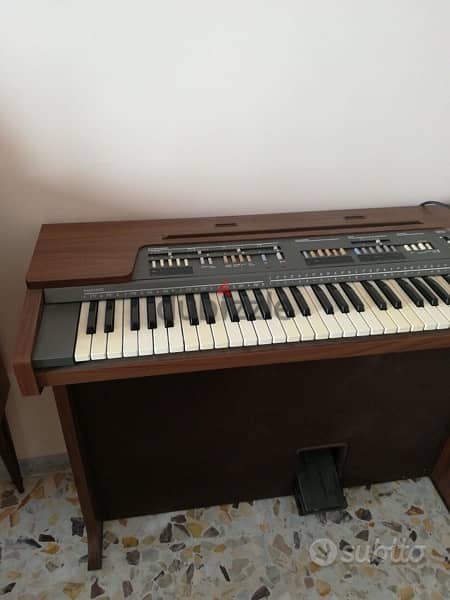 FARFISA Vintage Italian Electronic Piano like new 5