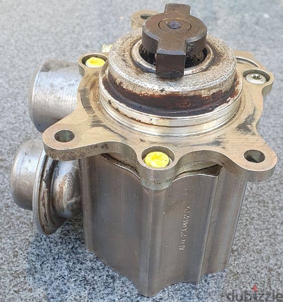 Peugeot 508 fuel pump  2012   with warranty used like new  03723895 1