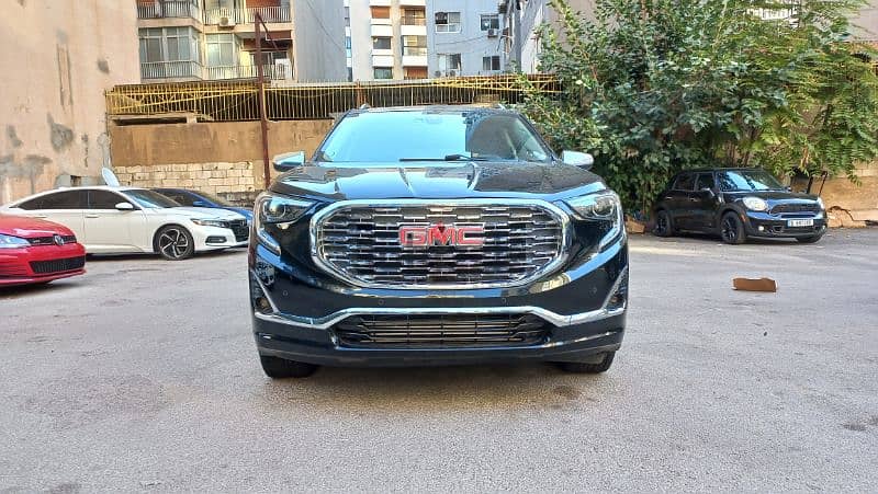 Like New GMC Denalli 2023 Panoramic- سعر مغر 0