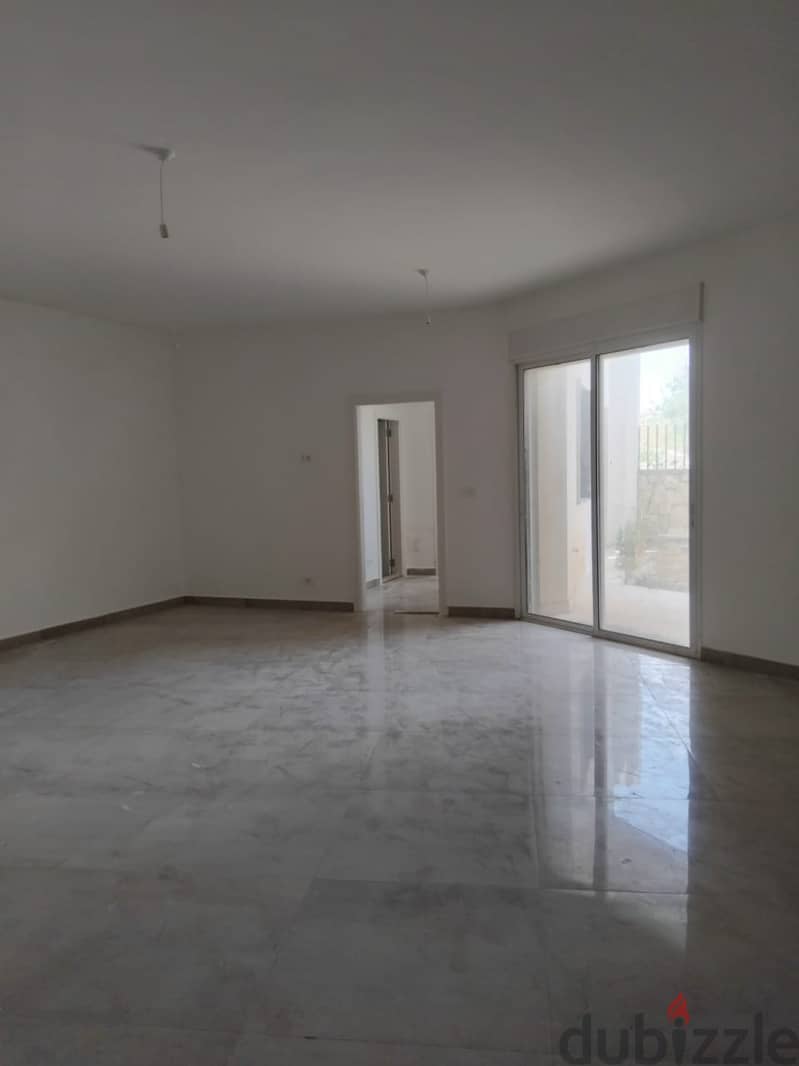 Apartment for sale in Ras Osta شقة للبيع ب رأس اسطا 2