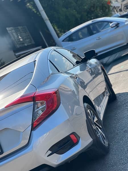 Honda Civic 2016 3