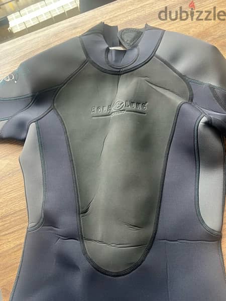 Aqualung Diving Suit 1