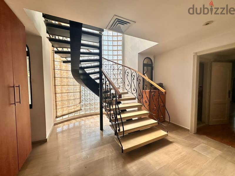 Luxurious duplex Apartment for Sale in Manaraشقة دوبلكس فاخرة للبيع 0