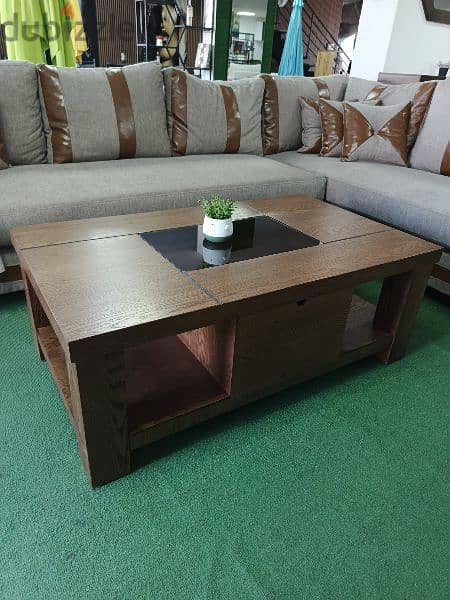 Wood table. طاولة خشب سنديان 2