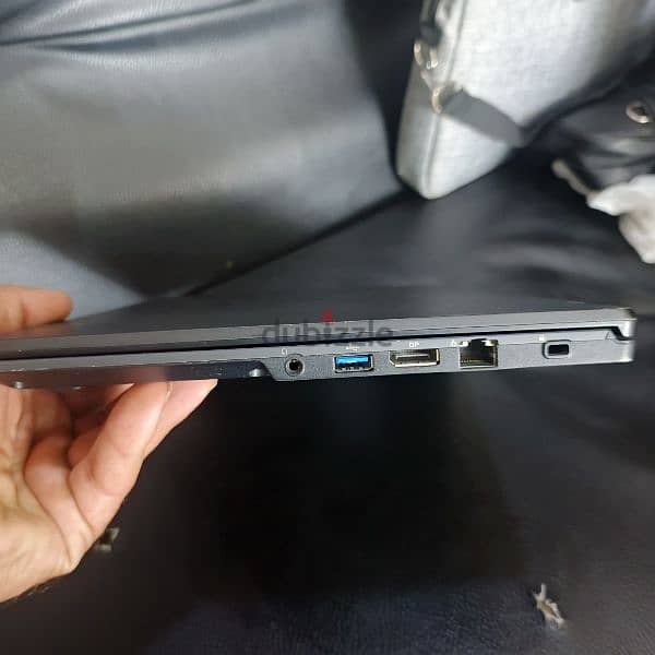 laptop Fujitsu  i5 Gen8  16G RAM DDR4  512m. 2 NVME Supports touch 1