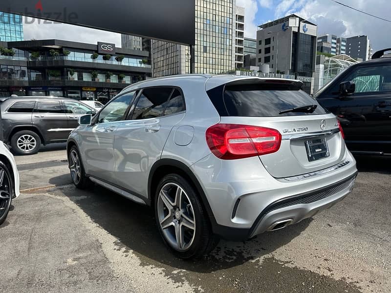 Mercedes-Benz GLA 250 Class 4matic AMG look 2016 4