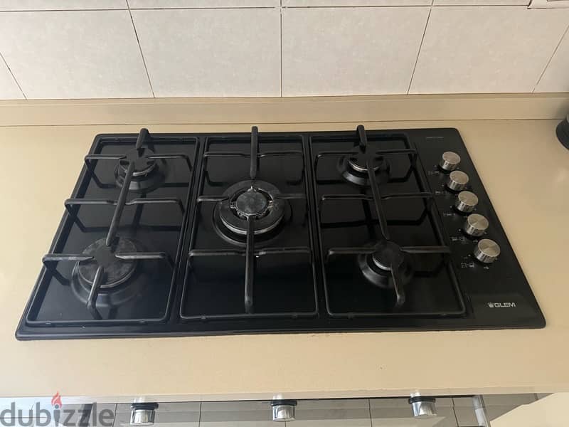 Top Gas, Oven and Hood in an exelent condition 2